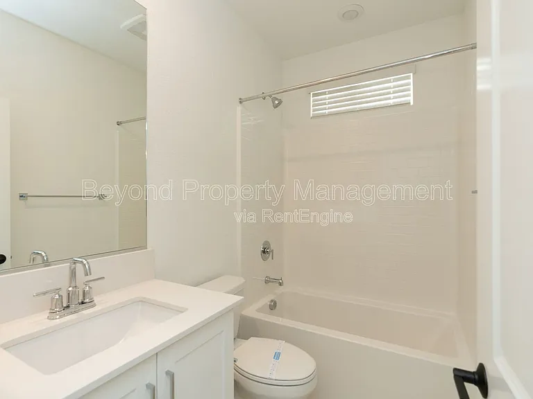 2126 Senita Dr — Photo 10