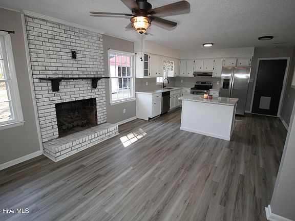 5th image of 106 Glen Drive