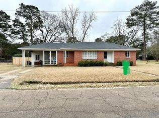 736 Carole St, Laurel, MS 39440