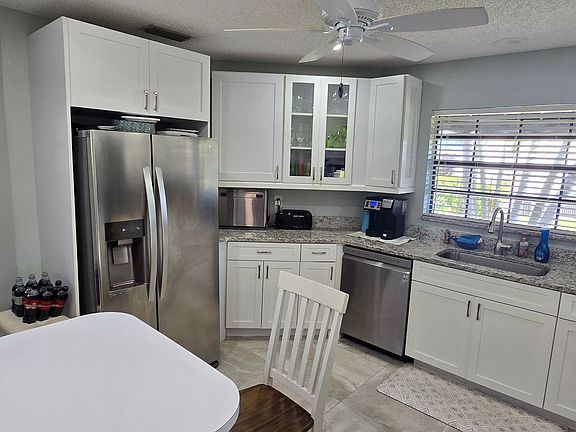 5th image of 9595 Halyards Ct APT 11