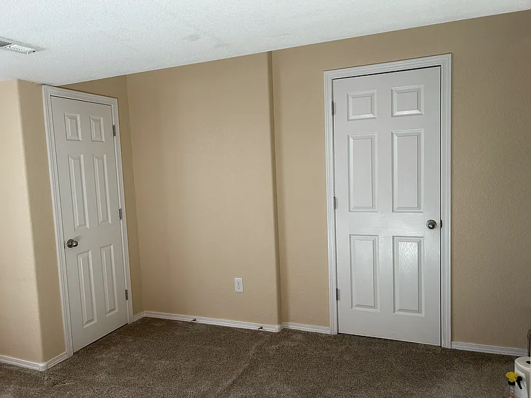2203 Merlot Ct — Photo 25