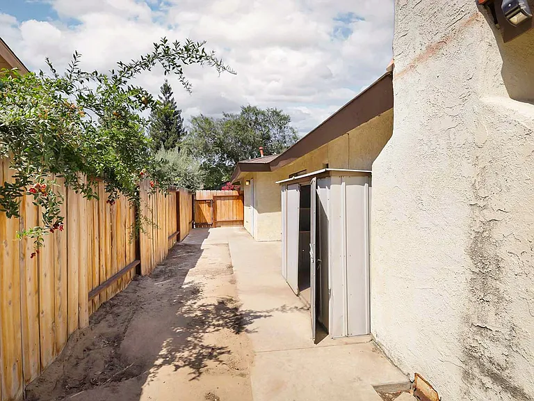 7001 Altaville Ln — Photo 19