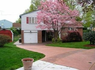 428 Mark Pl, Philadelphia, PA 19115