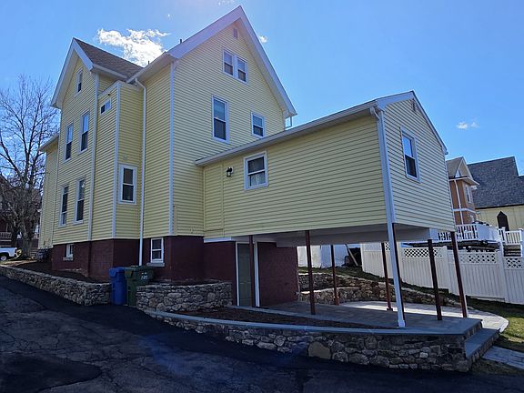 3rd image of 34 N Whittlesey Ave APT 3