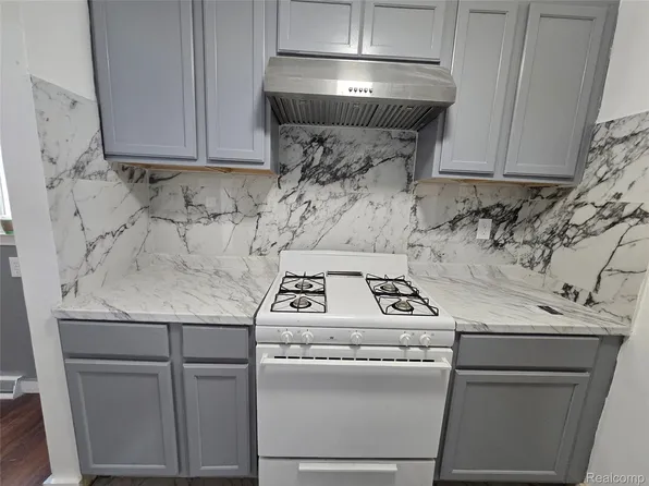 21034 Audrey Ave, Warren, MI 48091