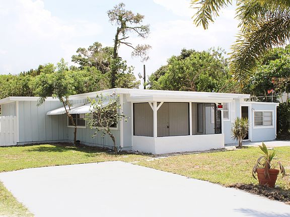 4th image of 4572 Acacia Ln