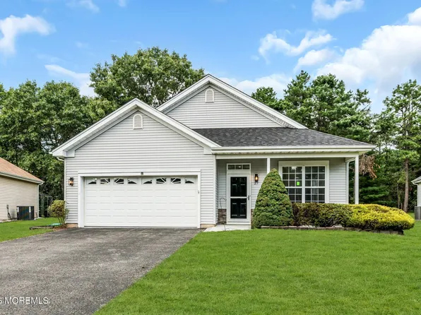 27 Cromwell Court, Manchester, NJ 08759