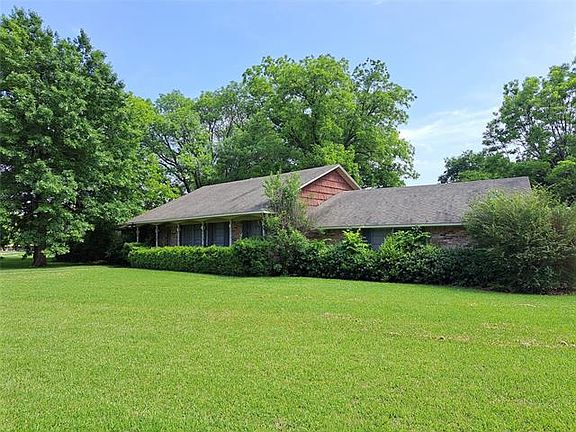 3rd image of 1244 Tosch Ln
