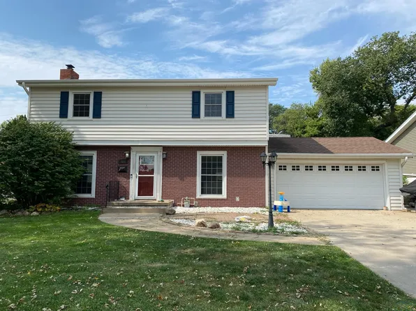 3611 Cheyenne Blvd, Sioux City, IA 51104