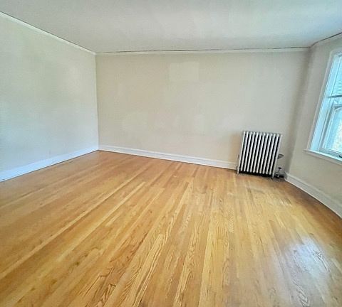 4th image of 4860 N Hermitage Ave APT 3F