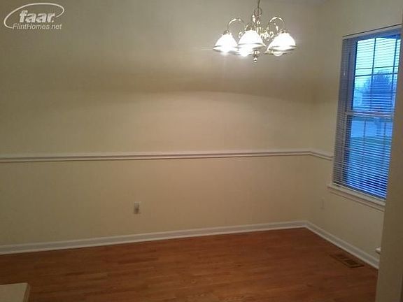 5th image of 8032 Pagels Dr