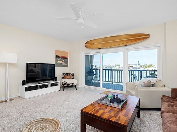 2nd image of 250 Houston St #228