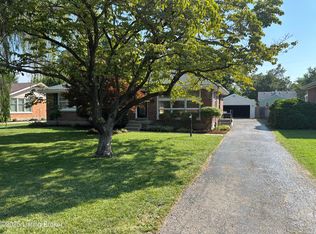 2809 Esther Blvd, Louisville, KY 40220