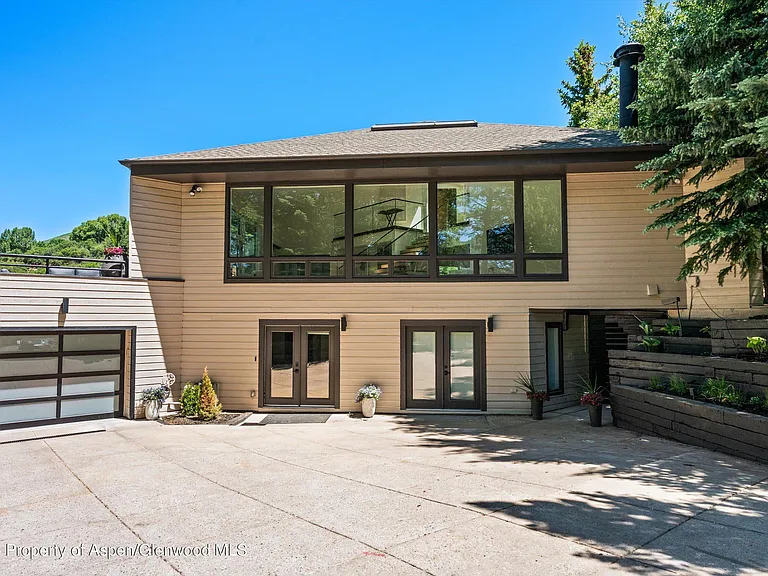 75 Bennett Ct — Photo 63