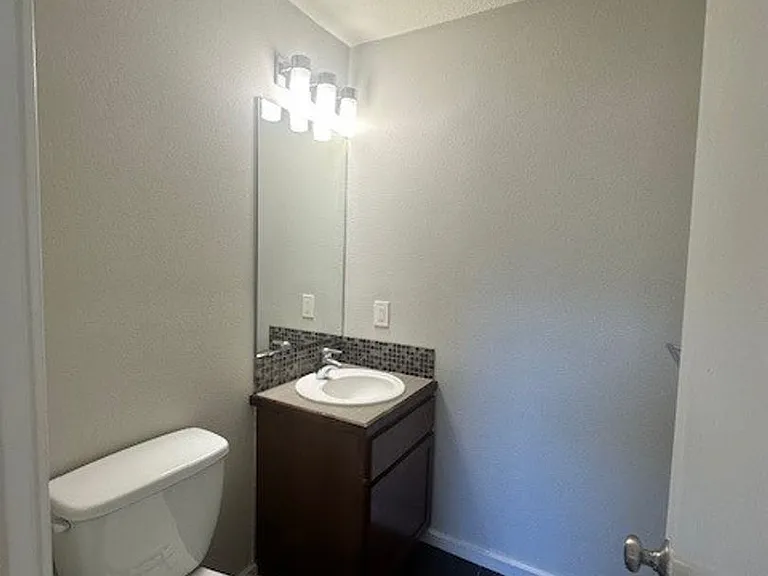 Nob Hill Homes — Photo 15