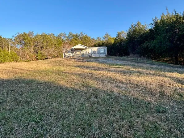 3974 Hickman Rd, Kodak, TN 37764