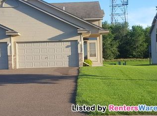 1135 Honeysuckle Ln SE, Cambridge, MN 55008