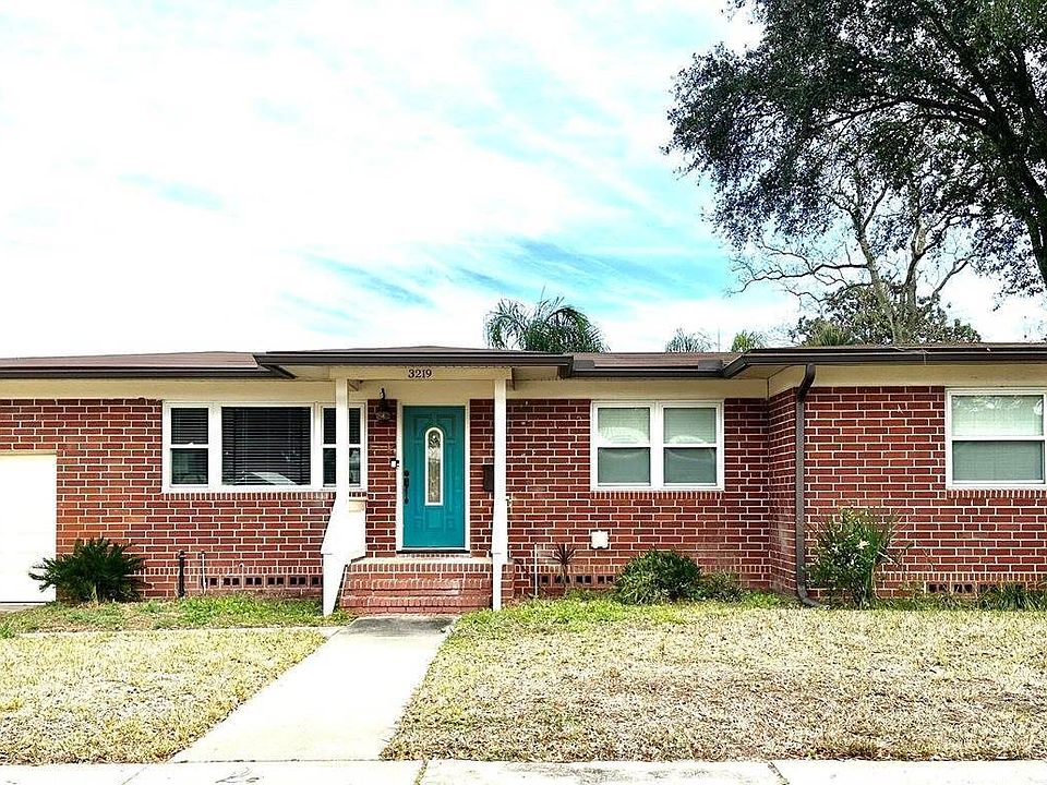 1st image of 3219 Plumtree Dr