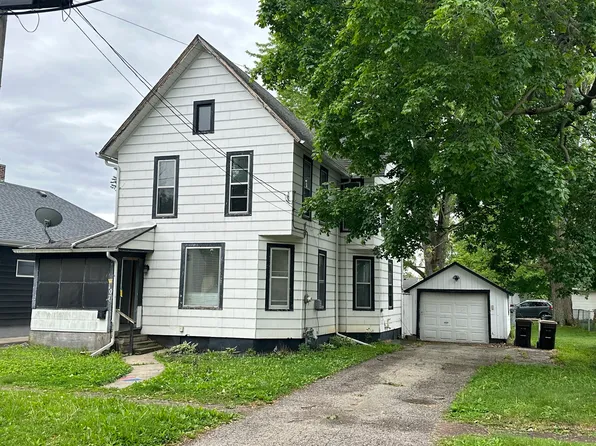 107 W South St, Morrison, IL 61270