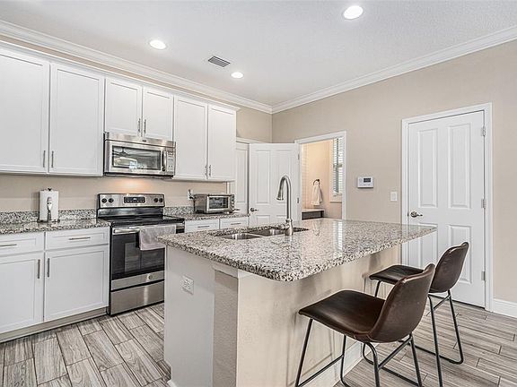 2nd image of 10715 Marsha Dr