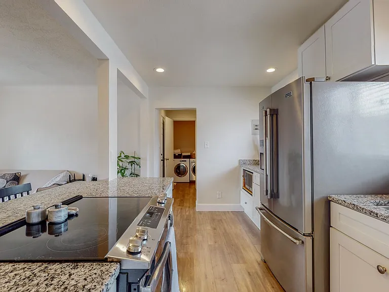 527 Gene Ave NW — Photo 18