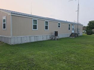 1301 W Saint Louis Ave, Seadrift, TX 77983