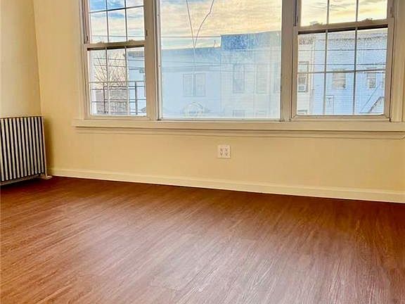 5th image of 1643 Bath Ave #3
