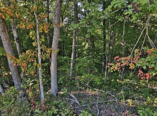 3 Cumberland Cove Rd, Monterey, TN 38574