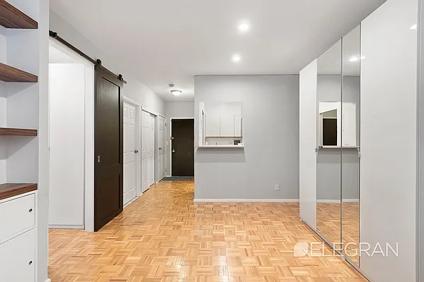 Rented by (Legacy) Elegran | media 11