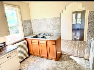 105 5th St S APT 1, Virginia, MN 55792