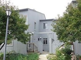 11 Hudson Point Ln, Ossining, NY 10562