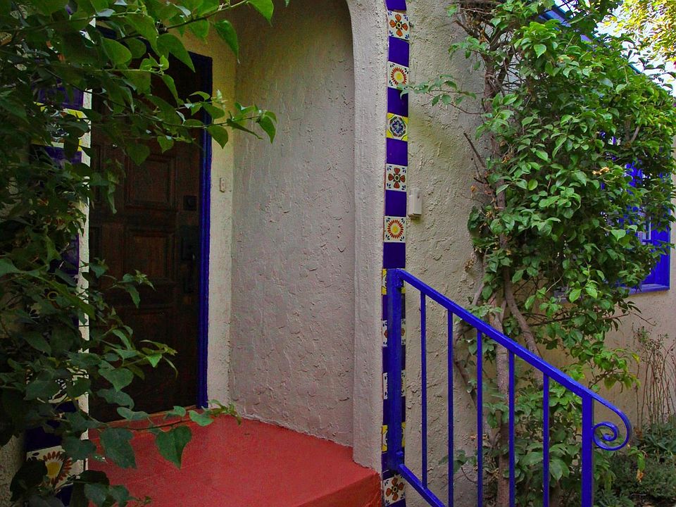1st image of 1709 Redesdale Ave