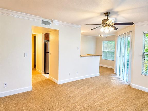 4th image of 11574 WESTWOOD BOULEVARD #1126
