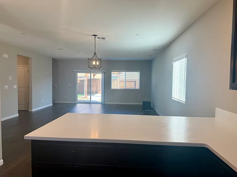 1864 Pollock Way — Photo 8