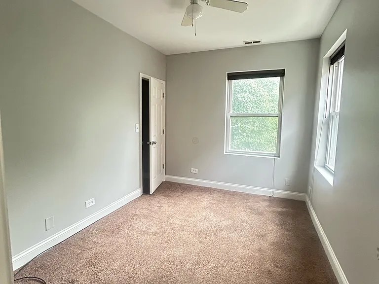 9118 S Dauphin Ave #2E — Photo 6