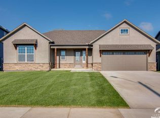 1117 Juniper Ln, Lawrence, KS 66049