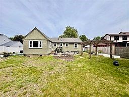 2nd image of 53 Gerald Rd