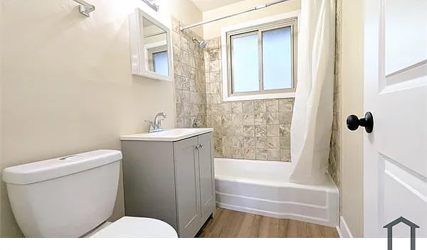 7636 S Saginaw Ave — Photo 6