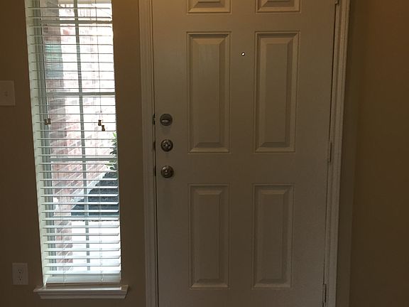 5th image of 22375 Queenbury Hills Dr
