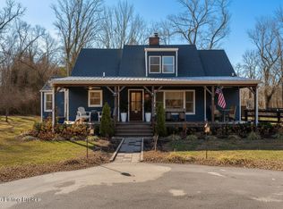 219 Wood Rd, Lyndon, KY 40222