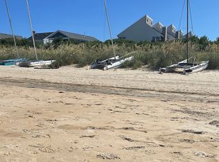 3224 E Ocean View Ave APT 11, Norfolk, VA 23518