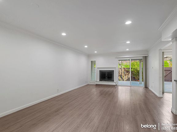 3rd image of 1744 Deer Creek Ct