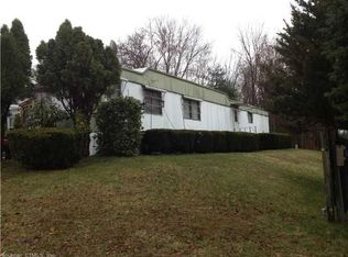 8 Hillside Ter, Killingly, CT 06239