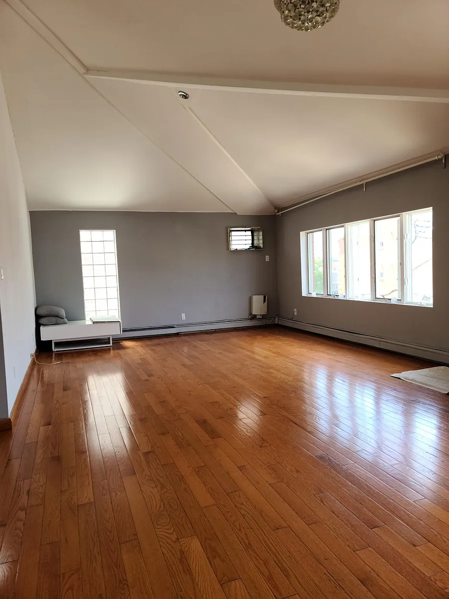 Building Photo - 2839 Ford St #3