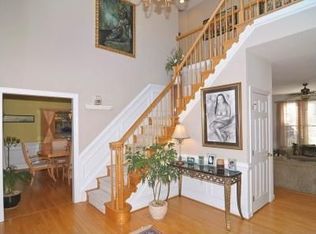 5411 Meadowood Forest Ct, Springfield, VA 22151