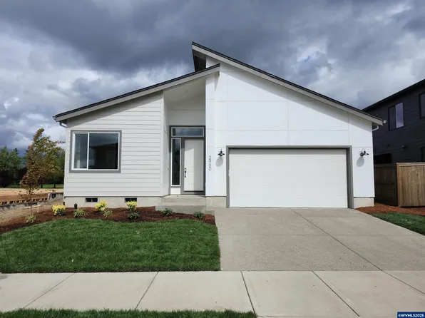 2950 Olympic St, Woodburn, OR 97071