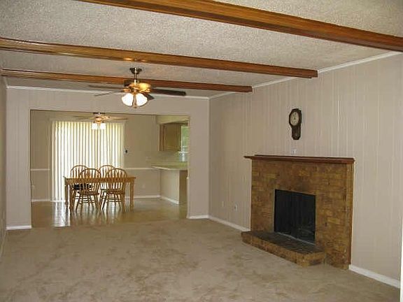 2nd image of 1421 Lucille Dr