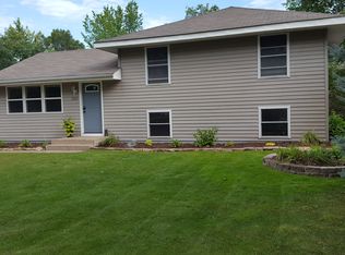 2915 115th Ln NW, Coon Rapids, MN 55433