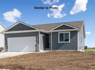 1105 Locust St, Waukee, IA 50263