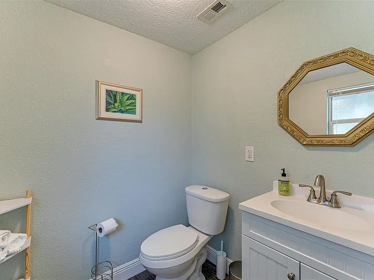 2363 Milford Cir — Photo 18